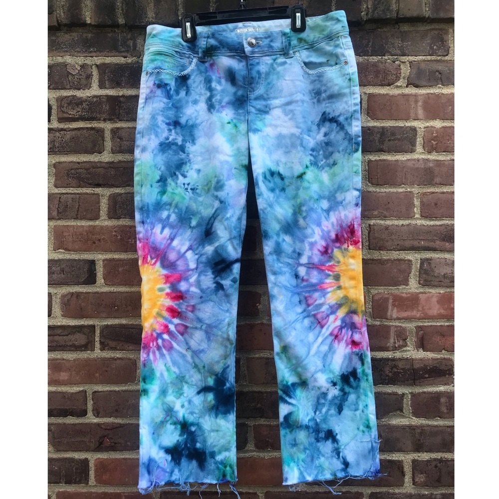 Upcycled Tie Dye Tommy Hilfiger Crop Pants 6